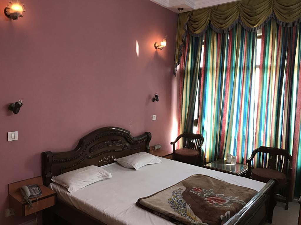 Hotel D R International Ambāla Zewnętrze zdjęcie