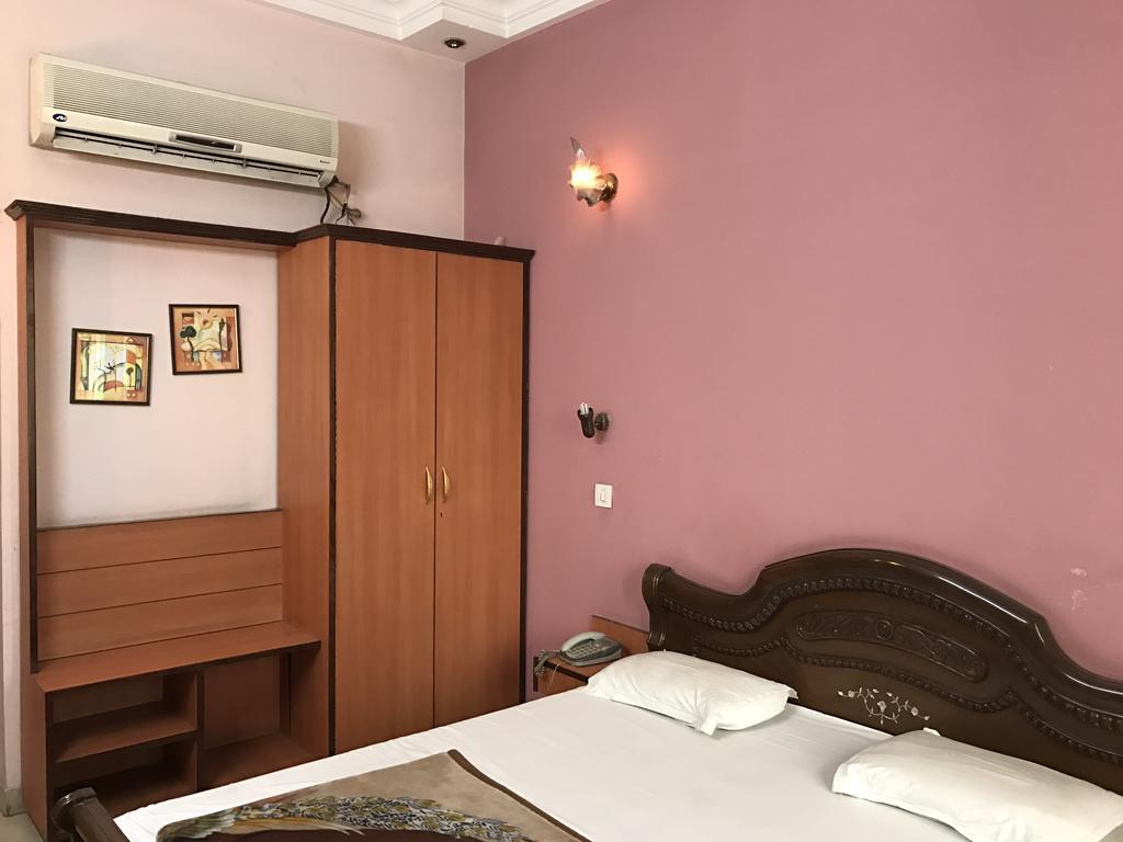 Hotel D R International Ambāla Zewnętrze zdjęcie